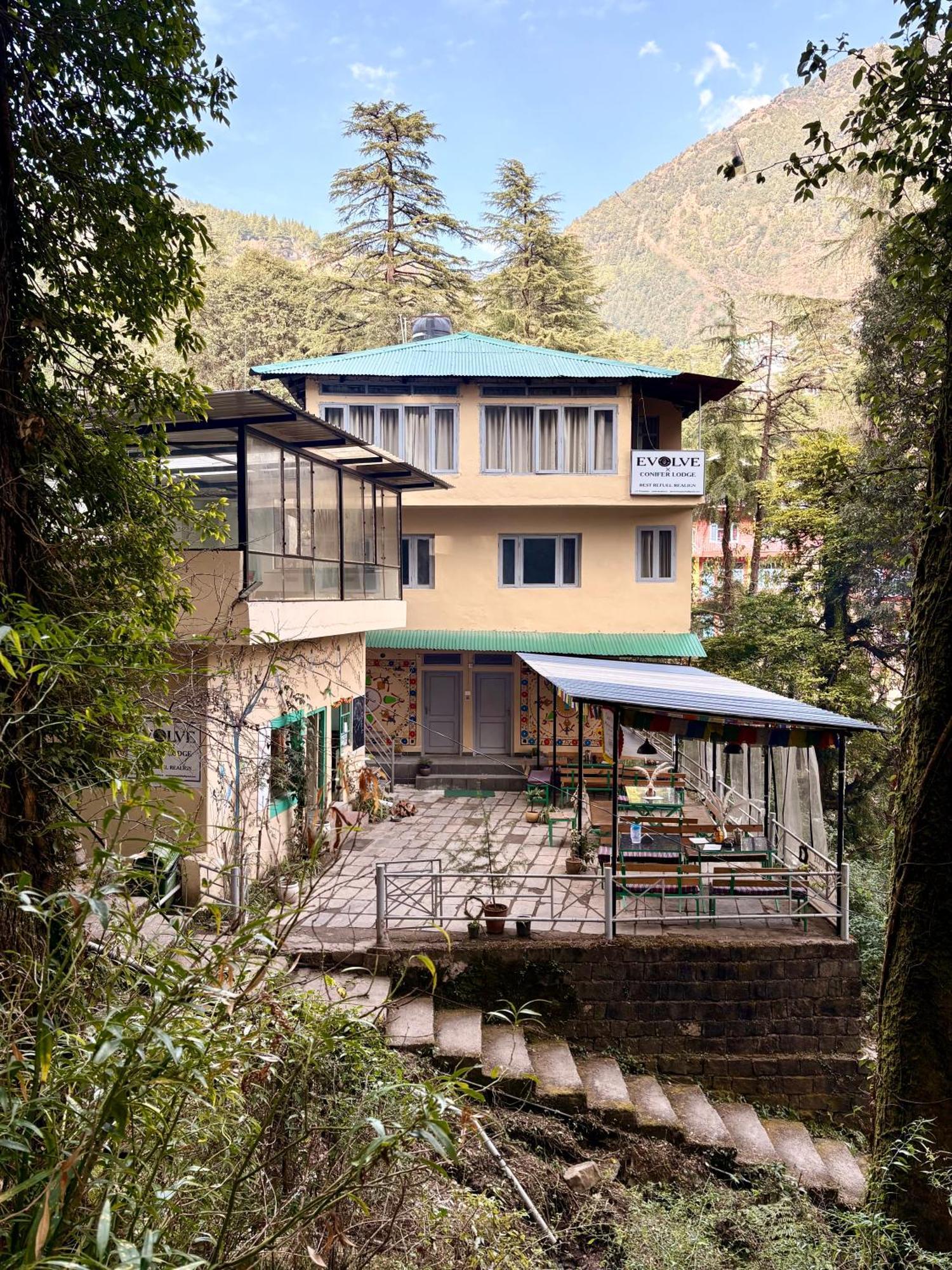Eevolve Dharamkot - An Eco Hostel McLeod Ganj Exteriér fotografie
